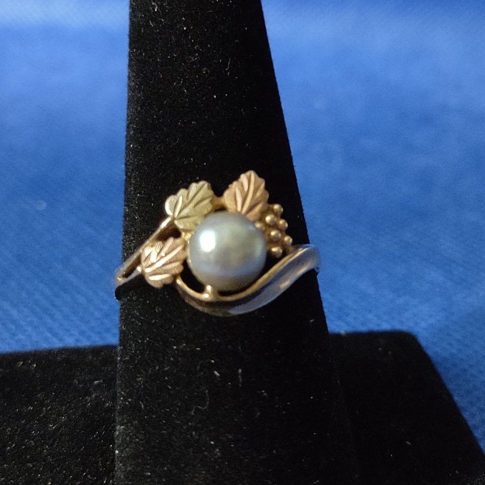 Black Hills Gold Pearl Ring